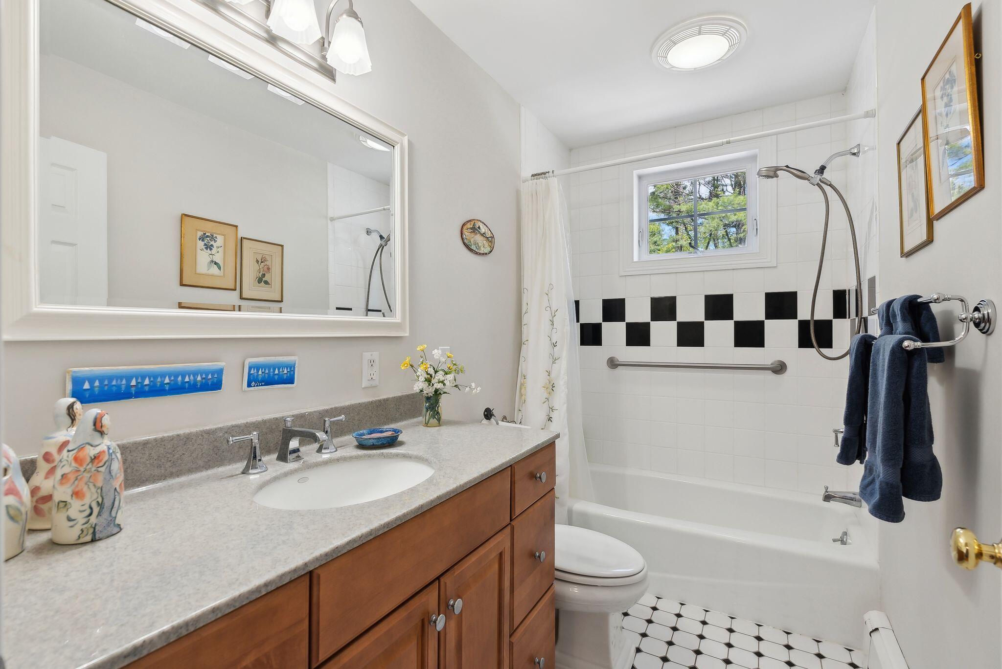 401 Princes Point Road Yarmouth ME 04096