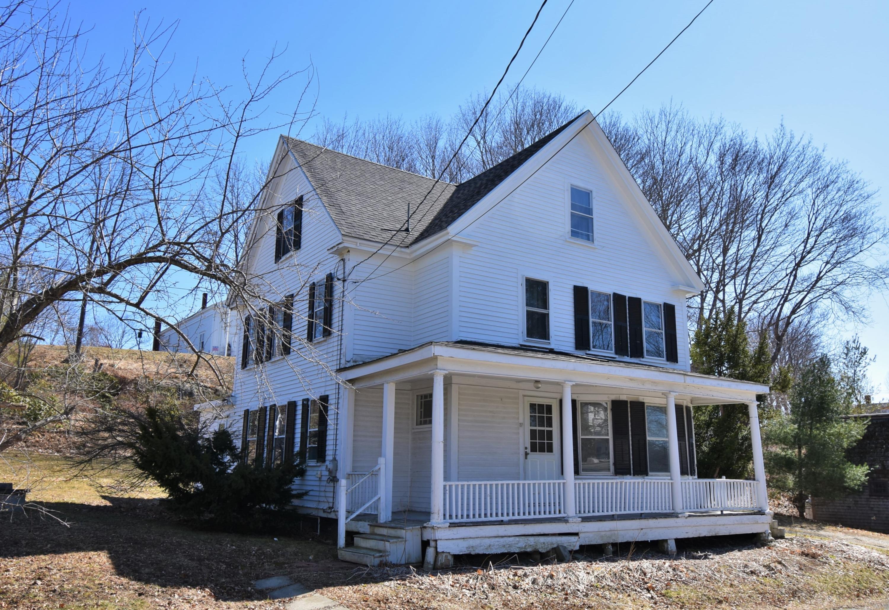 37 Pleasant Street Wiscasset Maine Real Estate Listing MLS 1448309