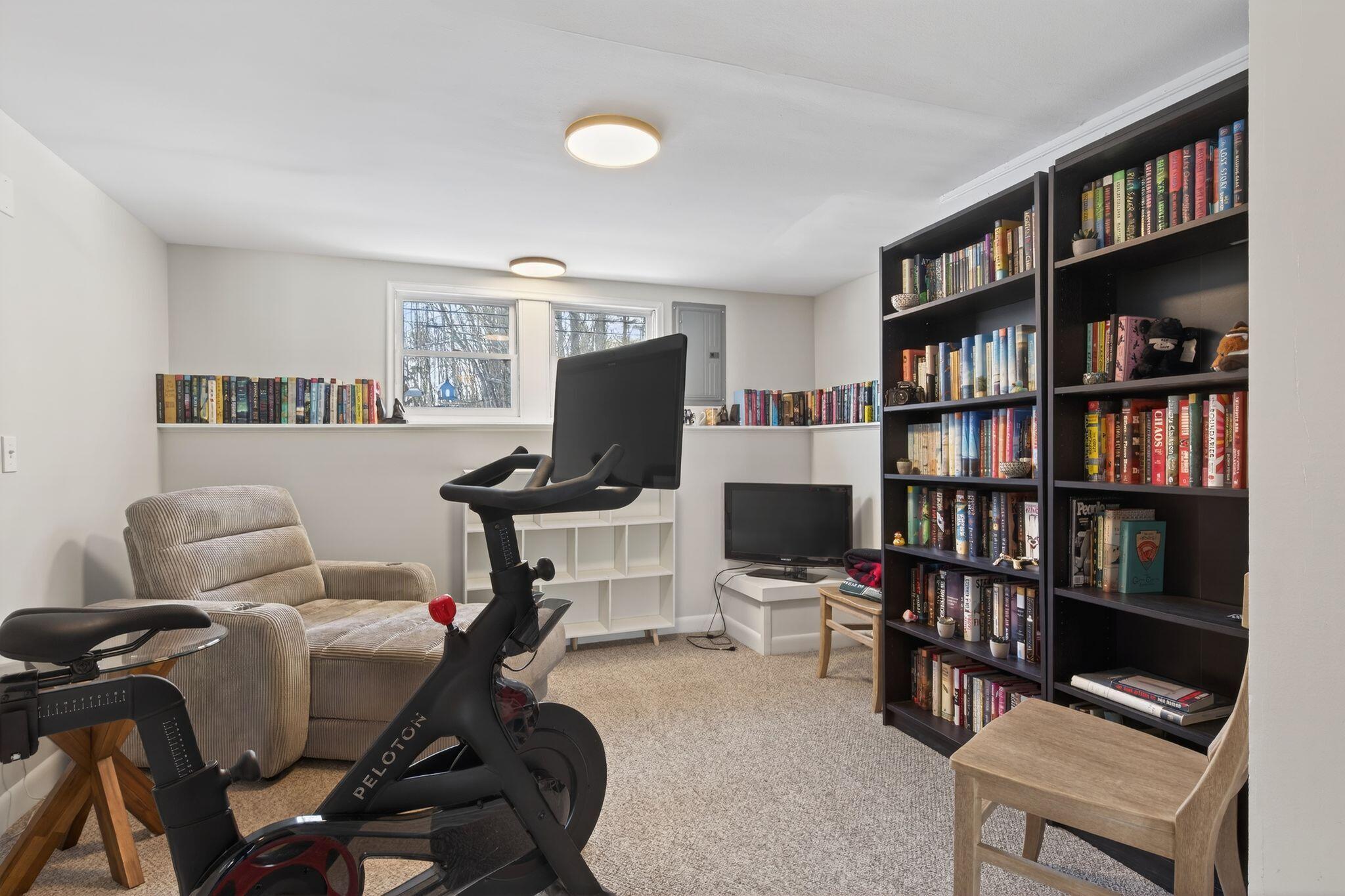 24 Day Road Gorham ME 04038