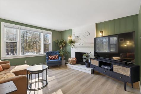 24 Day Road Gorham ME 04038