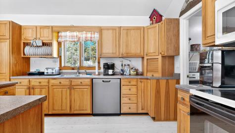 40 Rockwood Lane Hollis ME 04042