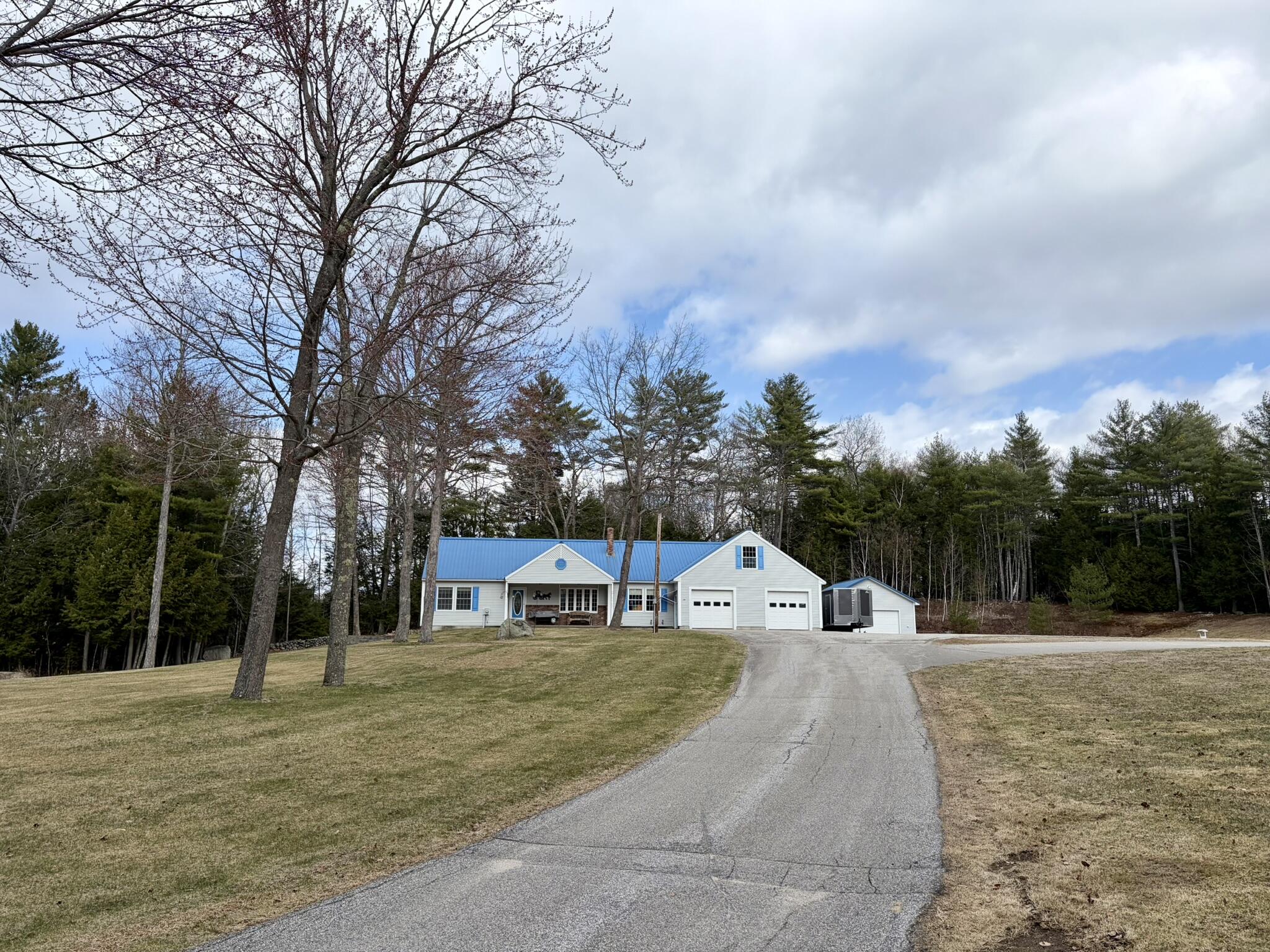 40 Rockwood Lane Hollis ME 04042