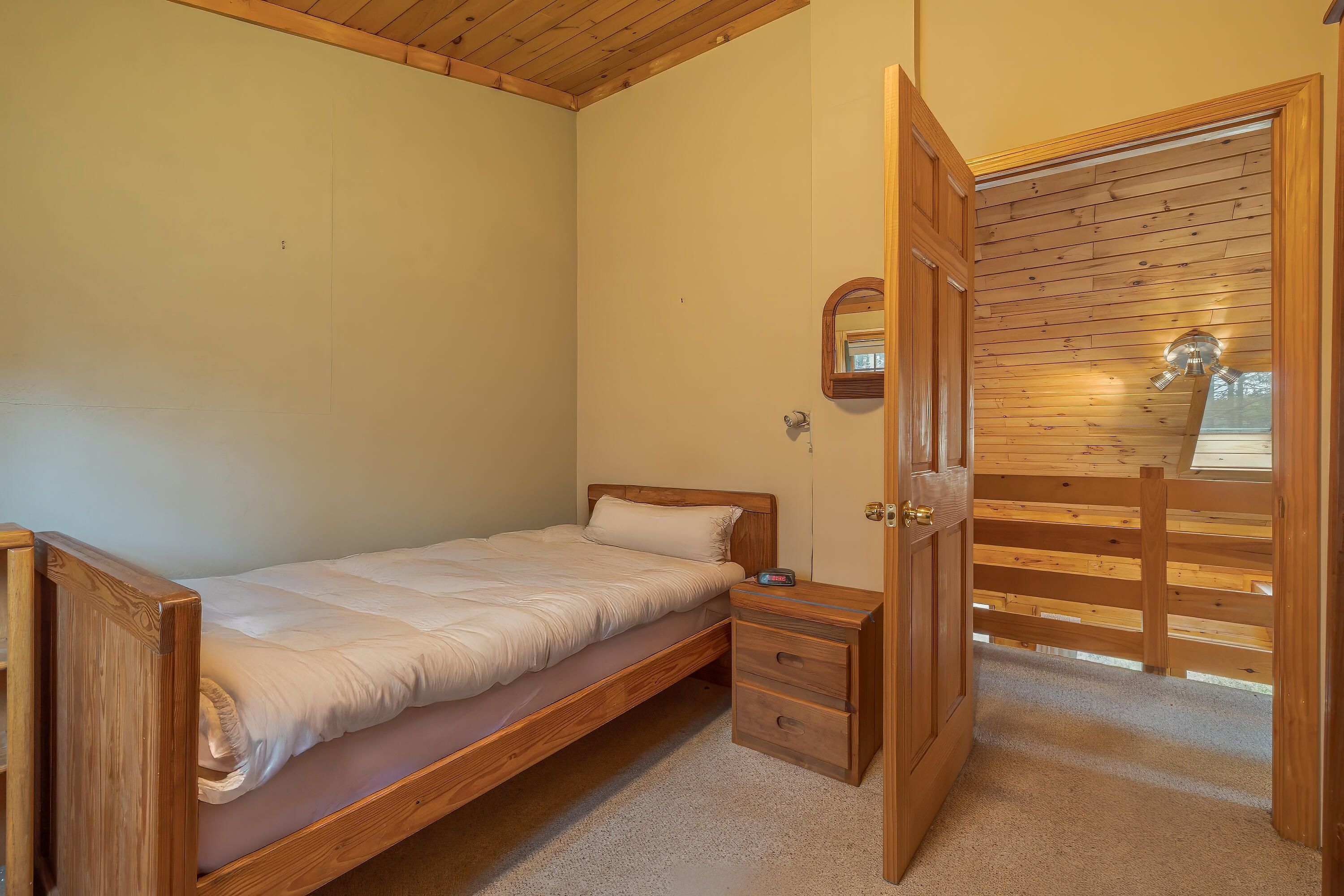 176 N Main Street Stonington ME 04681