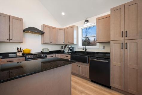 1431 Kennebec Road Hampden ME 04444