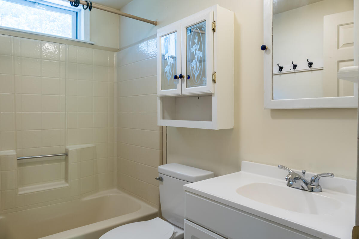 7 Seekins Drive Bath ME 04530