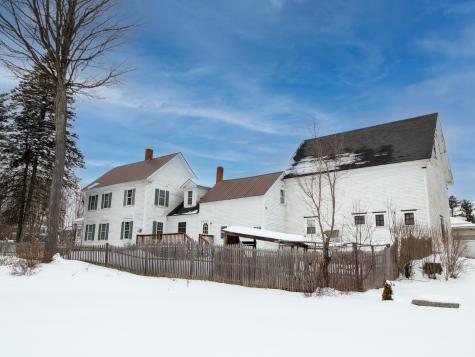 13 Bridge Street Porter ME 04068