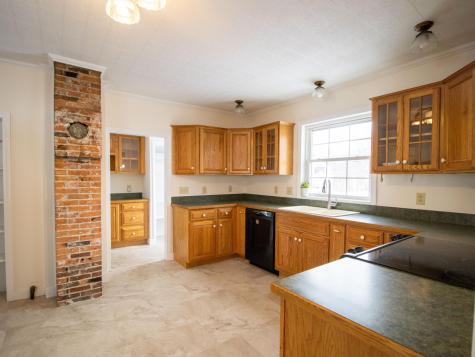 13 Bridge Street Porter ME 04068