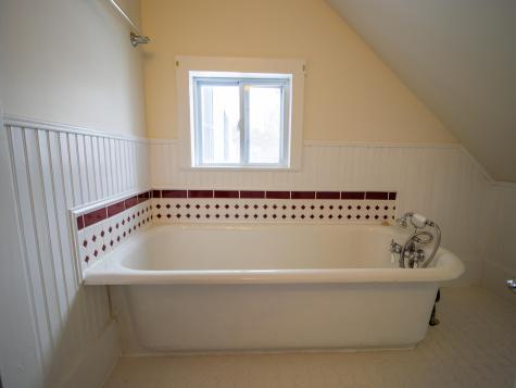 13 Bridge Street Porter ME 04068