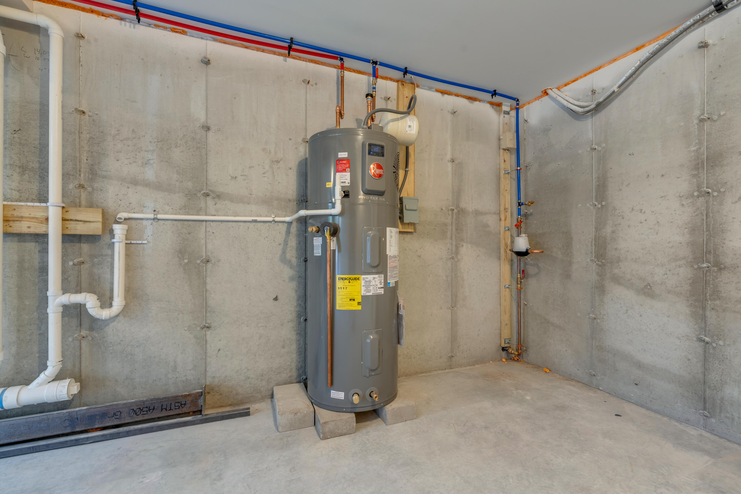 8 Bougie Lane Sanford ME 04073