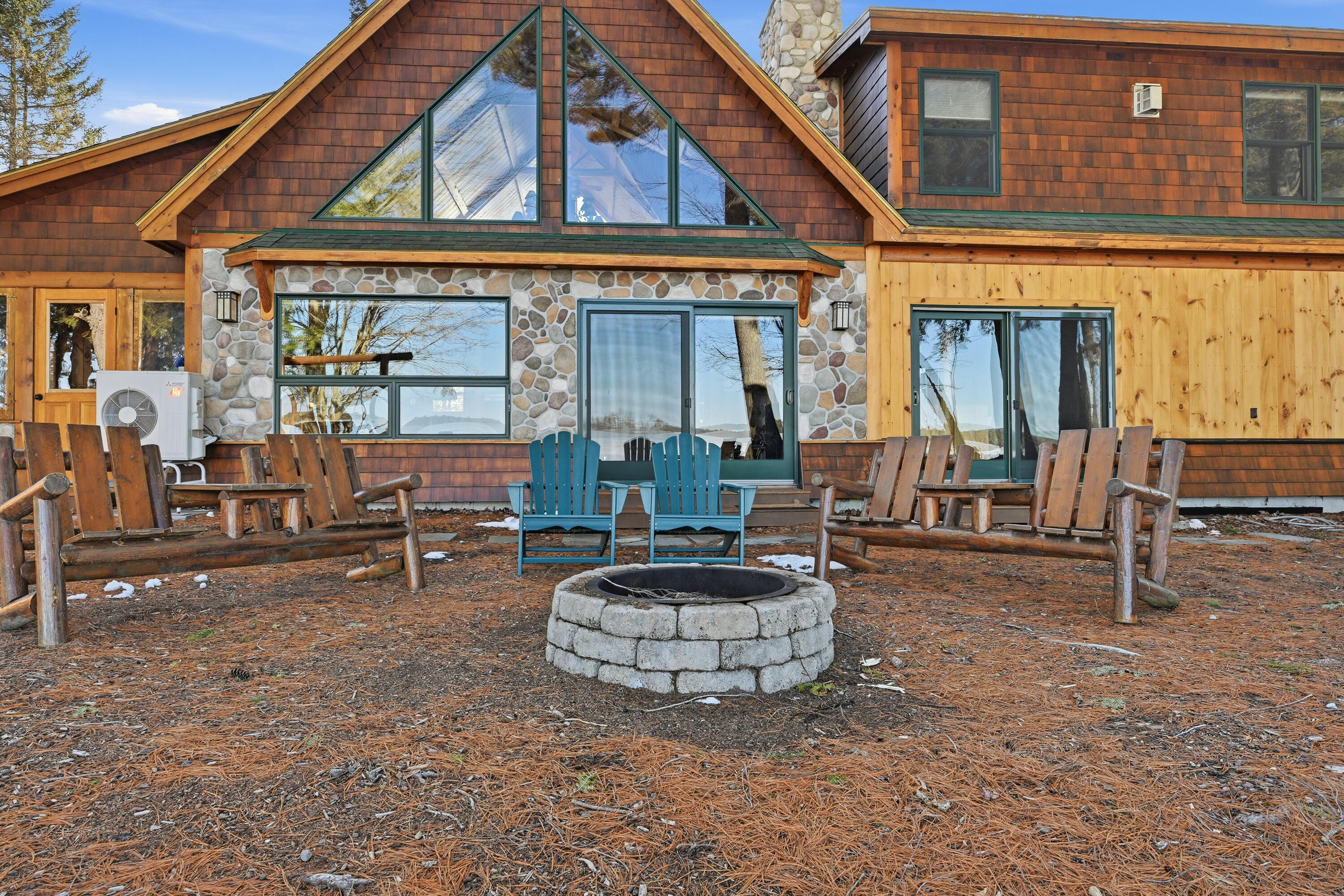 99 Abena Shores Belgrade ME 04917