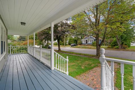 51 Grandview Avenue Auburn ME 04210