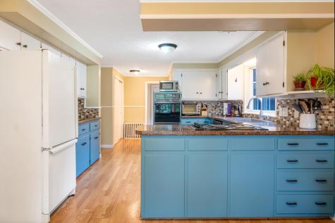 51 Grandview Avenue Auburn ME 04210