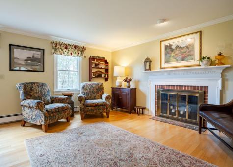 8 Halls Hill Road Falmouth ME 04105
