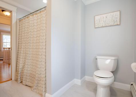 8 Halls Hill Road Falmouth ME 04105