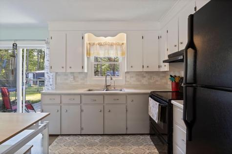 24 Middle Road Kennebunk ME 04043