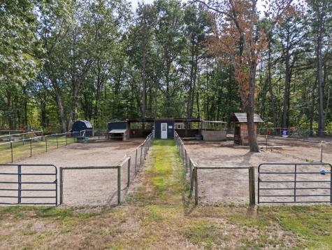 24 Middle Road Kennebunk ME 04043