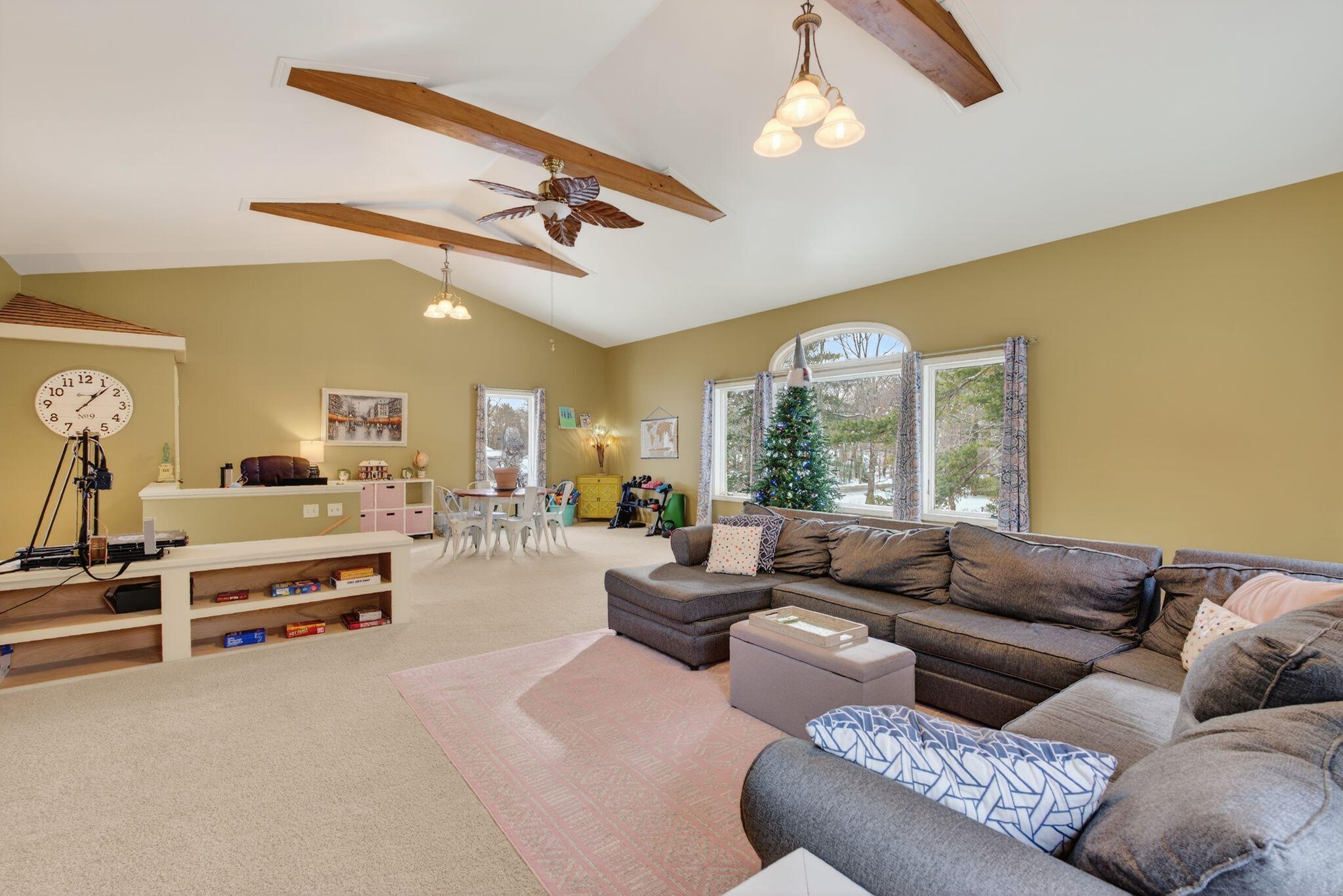 1 Jeanne Drive Topsham ME 04086