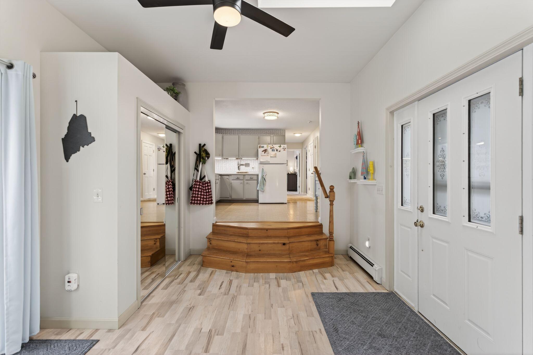 1 Jeanne Drive Topsham ME 04086