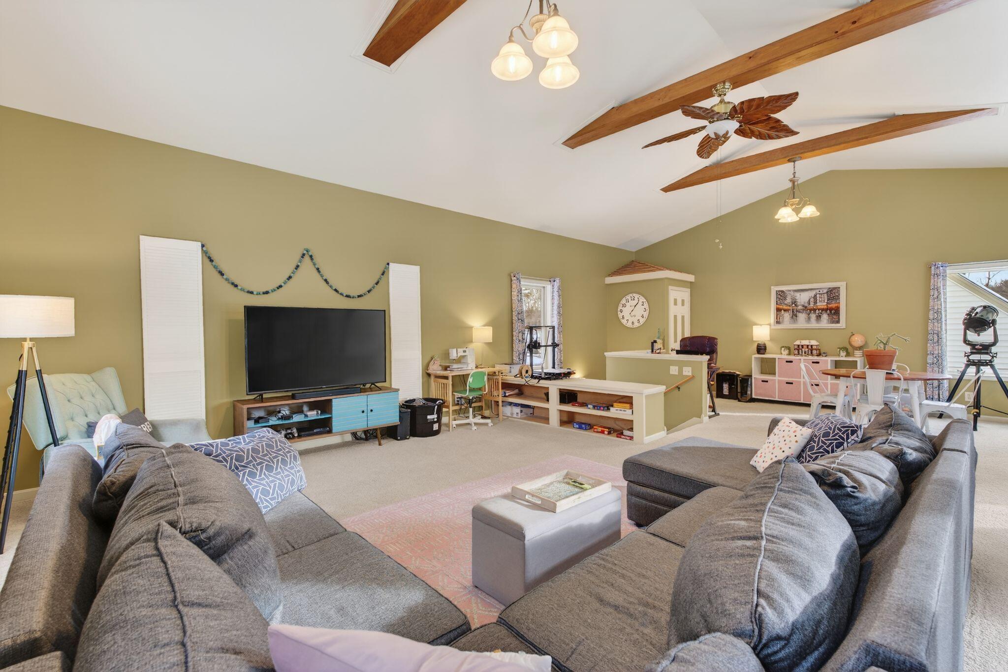 1 Jeanne Drive Topsham ME 04086