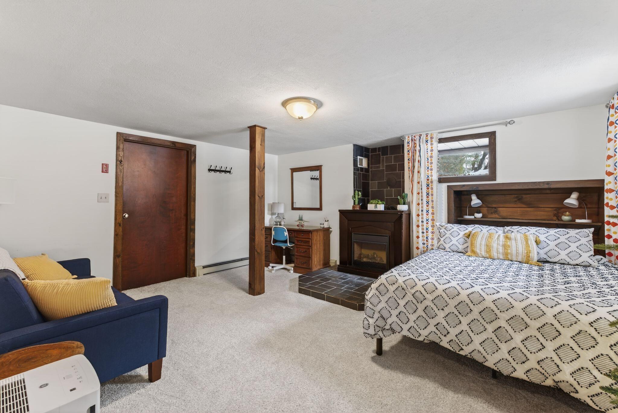 1 Jeanne Drive Topsham ME 04086