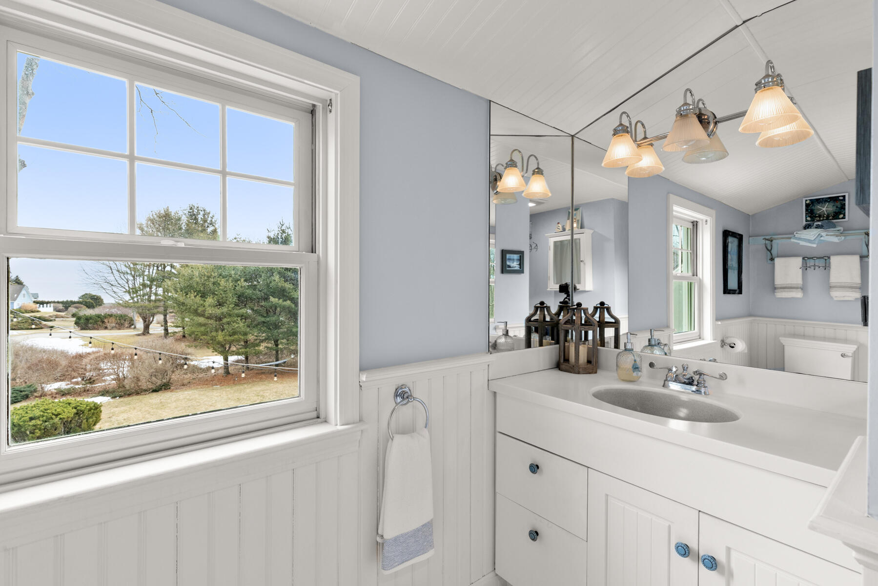 12 Kings Road York ME 03909