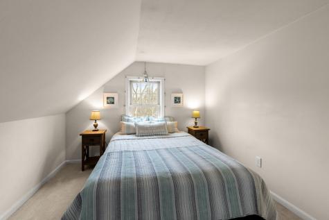 12 Kings Road York ME 03909