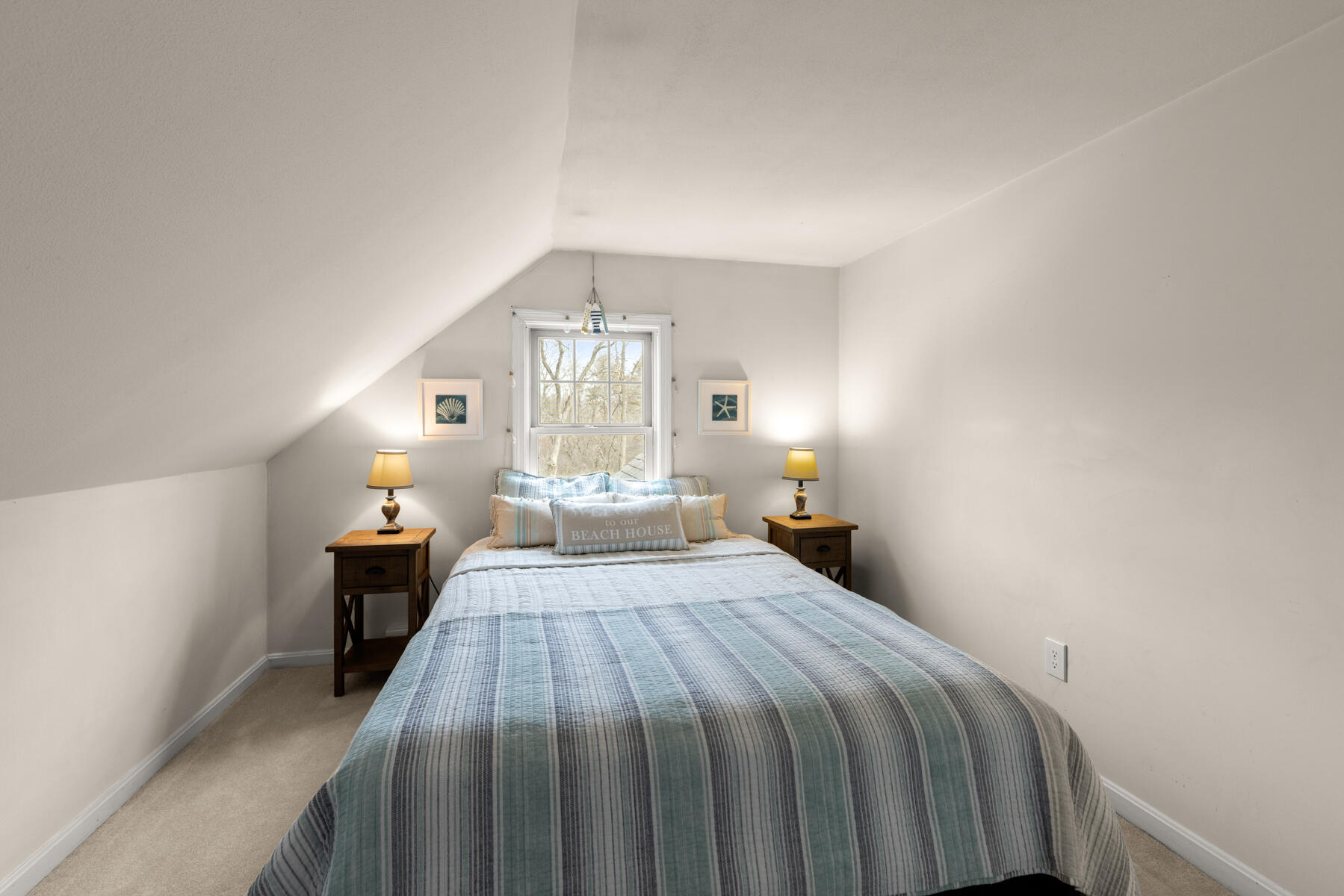 12 Kings Road York ME 03909