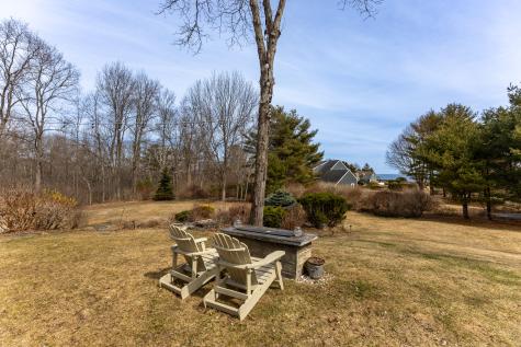 12 Kings Road York ME 03909