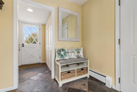 12 Kings Road York ME 03909