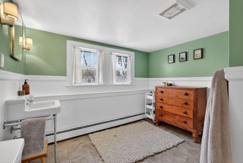 667 Sawyer Street South Portland ME 04106