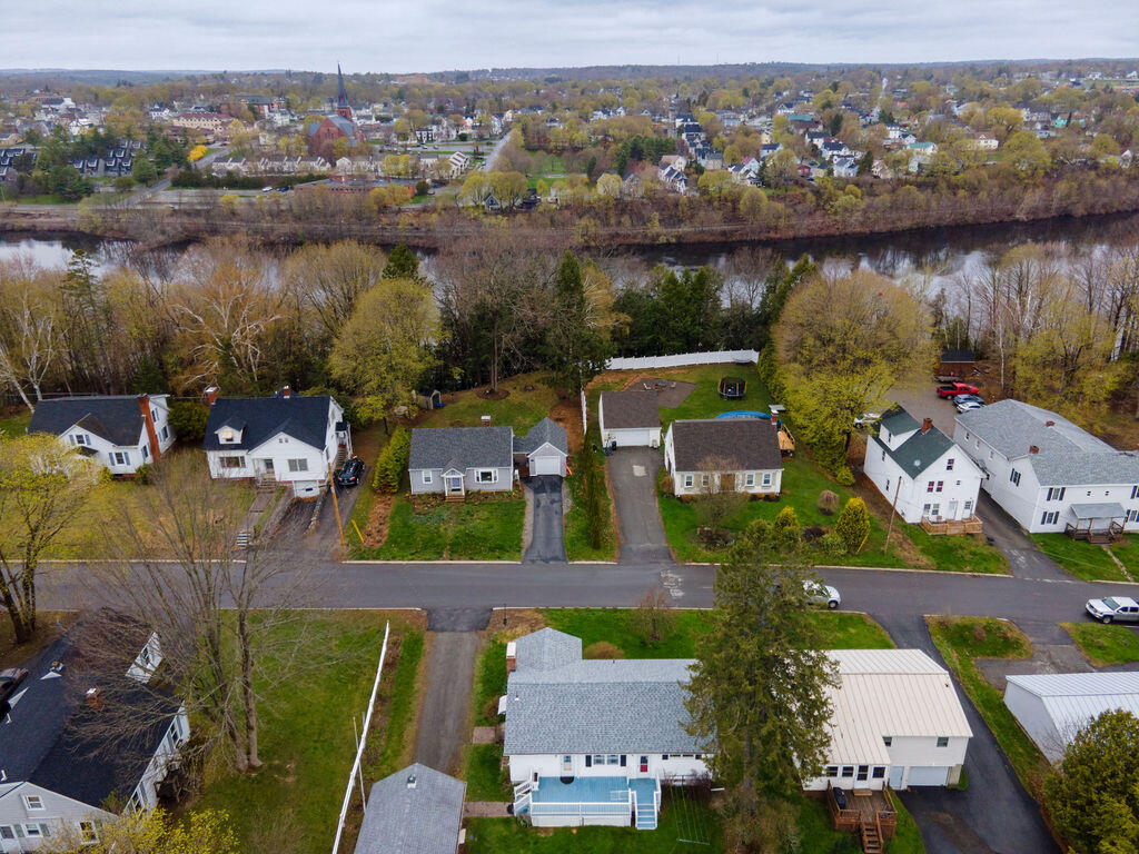 25 Allen Road Brewer ME 04412