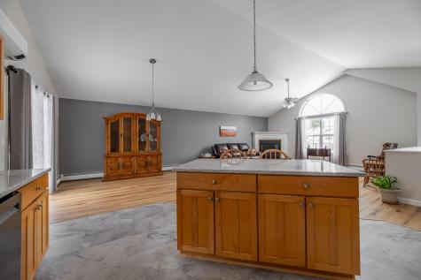 41 Bowdoin Drive Brewer ME 04412