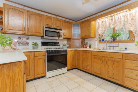 1563 Main Street Dixfield ME 04224