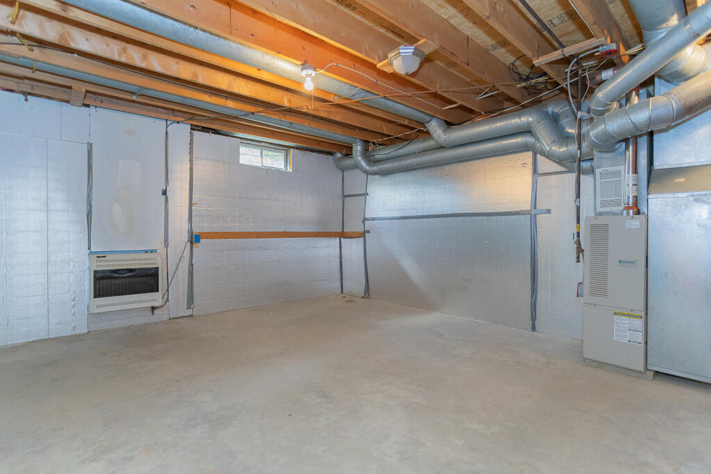 1563 Main Street Dixfield ME 04224