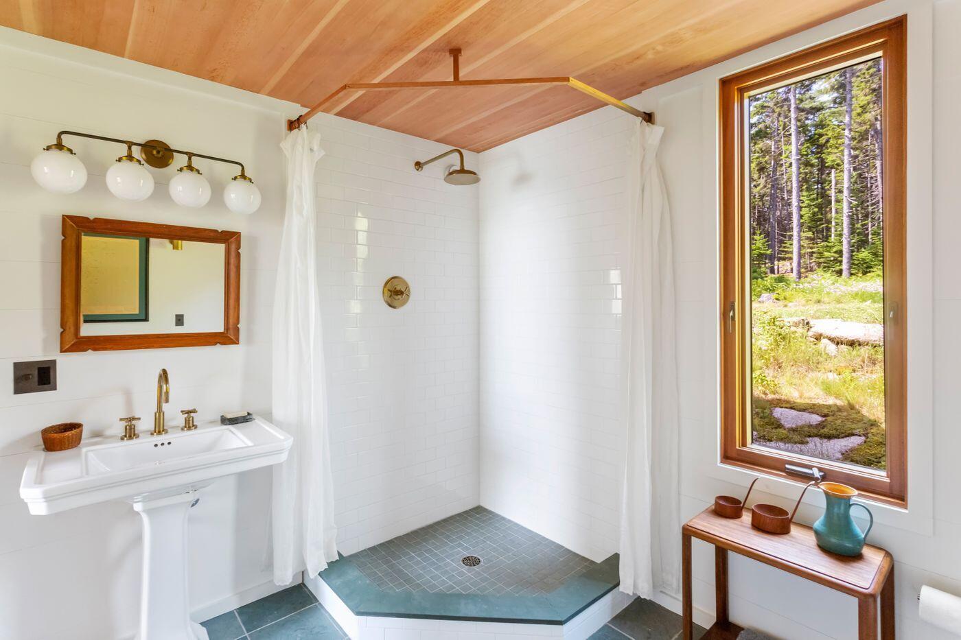 52 Starboard Rock Road Vinalhaven ME 04863