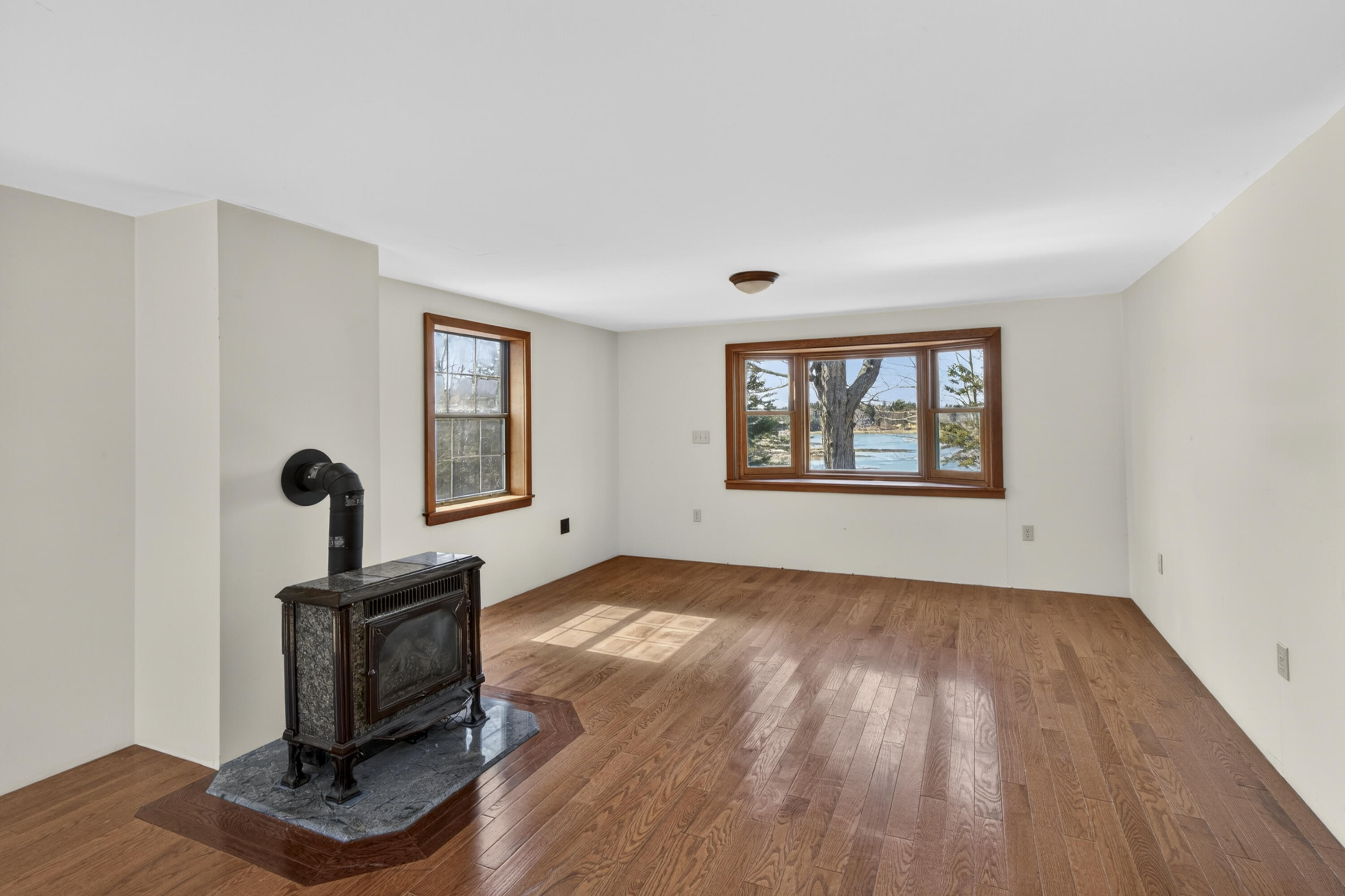 519 Island Avenue Saint George ME 04859