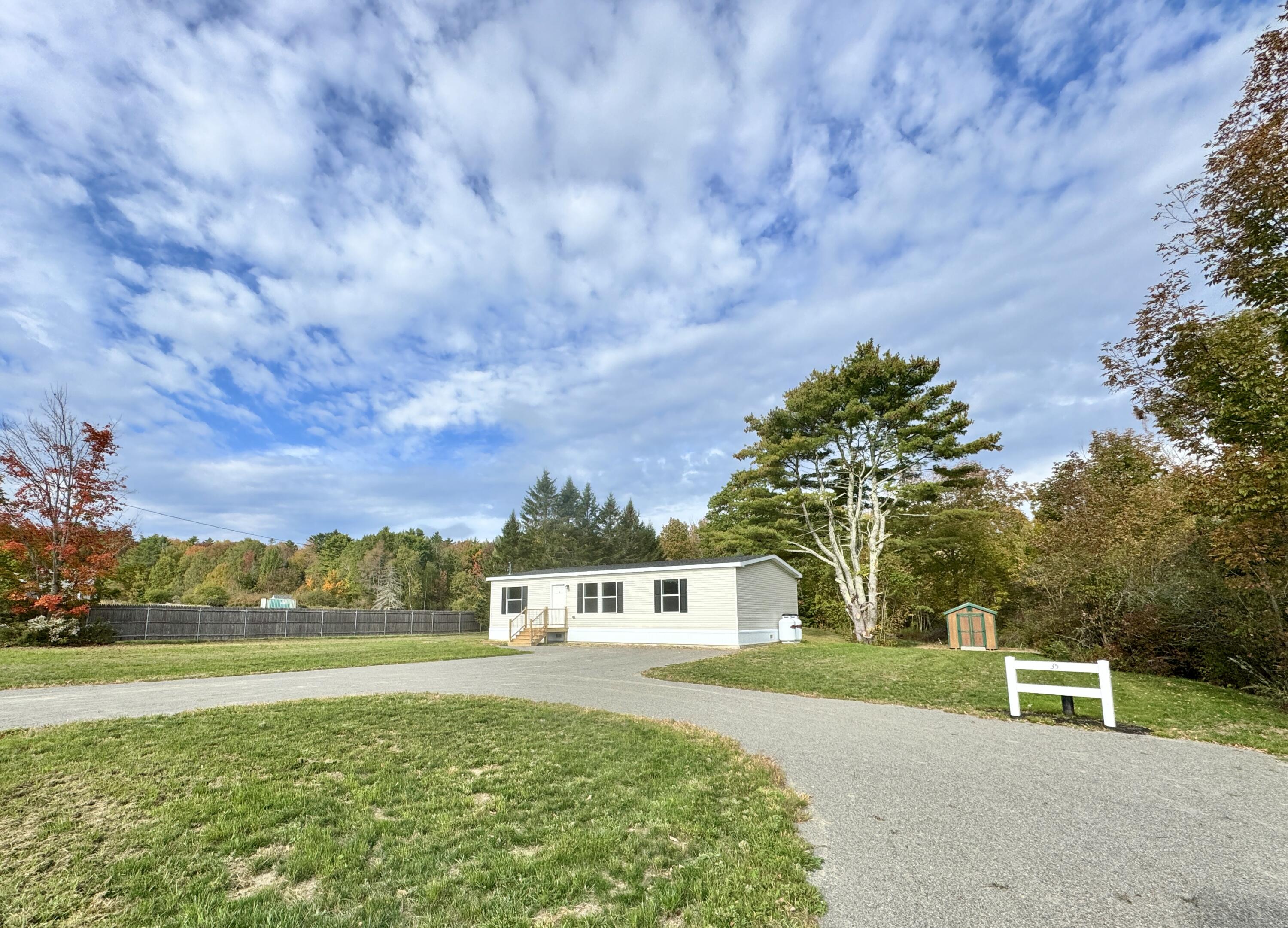 35 Townhouse Road Kenduskeag ME 04450