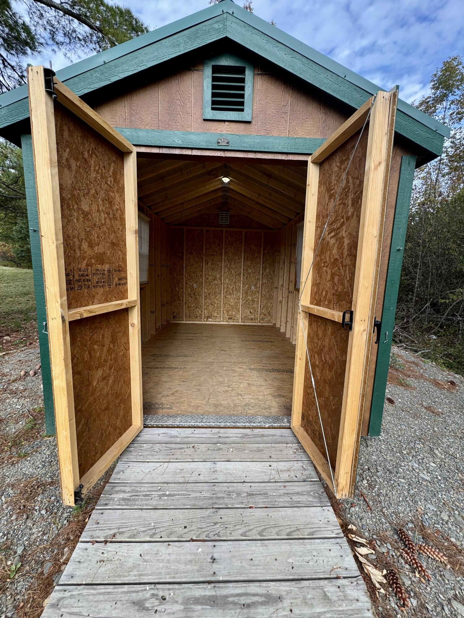 35 Townhouse Road Kenduskeag ME 04450