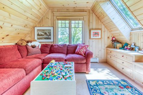 7 Central Landing Road Chebeague Island ME 04017