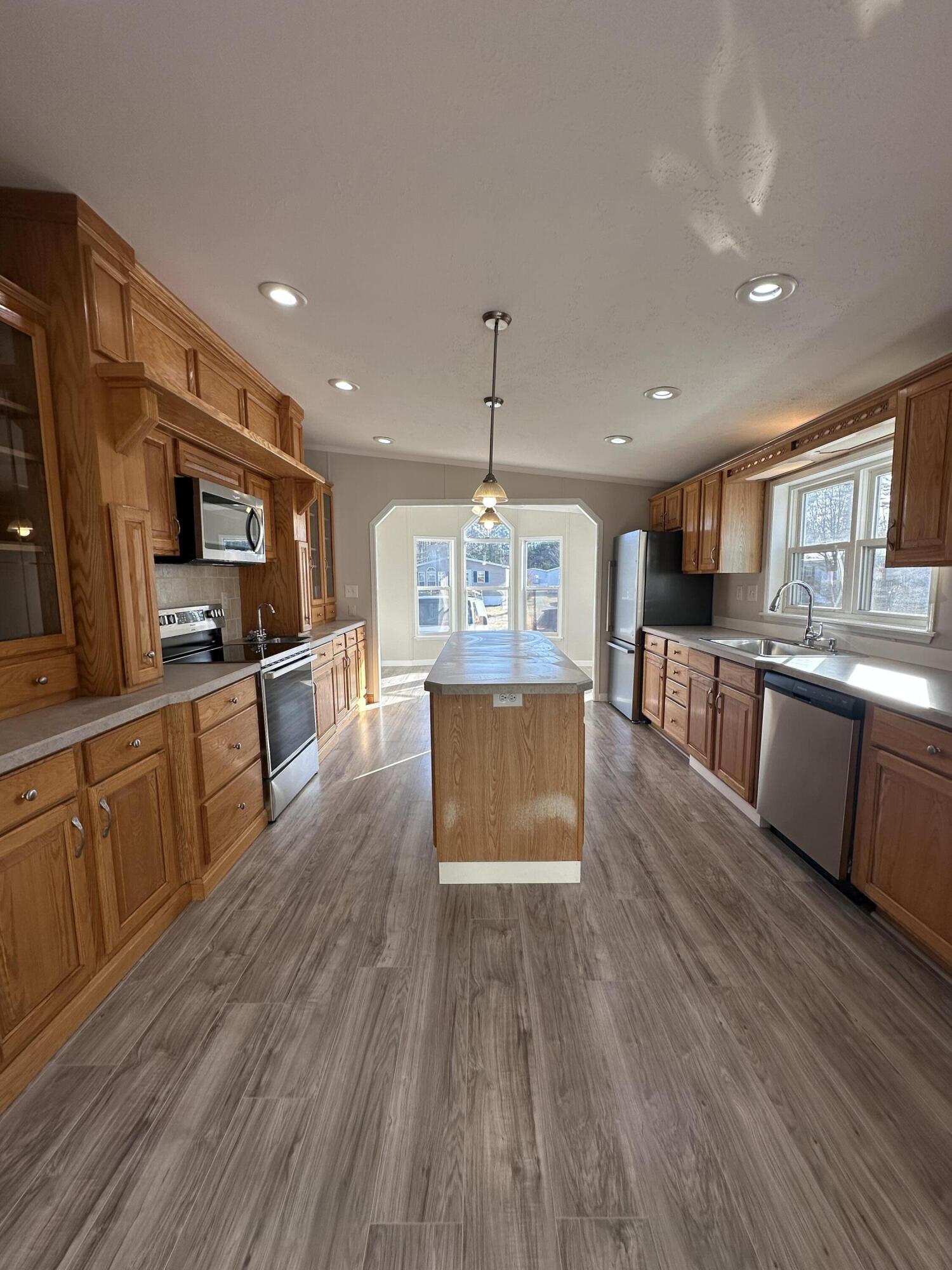 8 Pond Drive Brunswick ME 04011