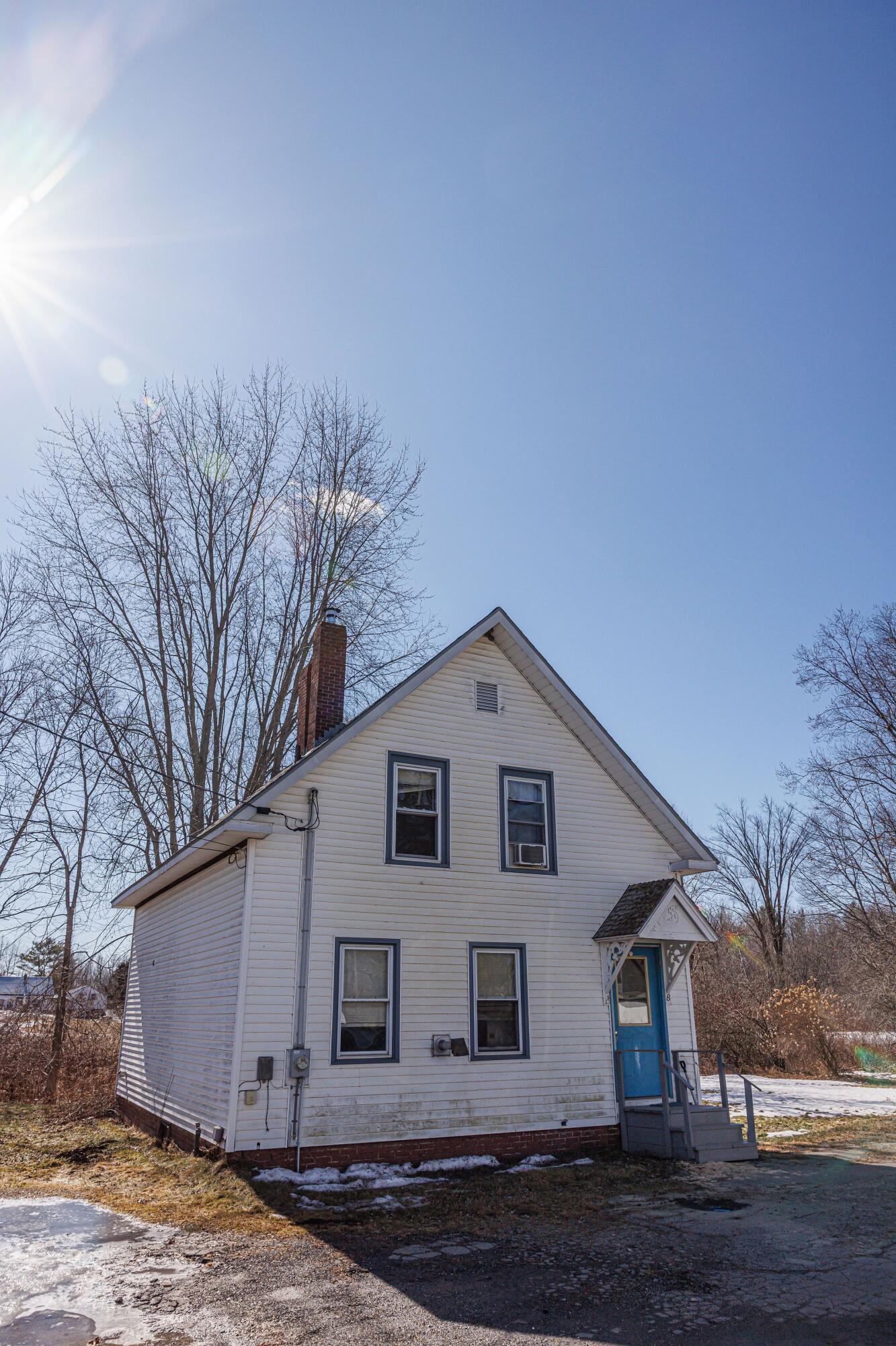 8 Court Street Vassalboro ME 04989
