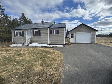 10 Paris Snow Drive Caribou ME 04736