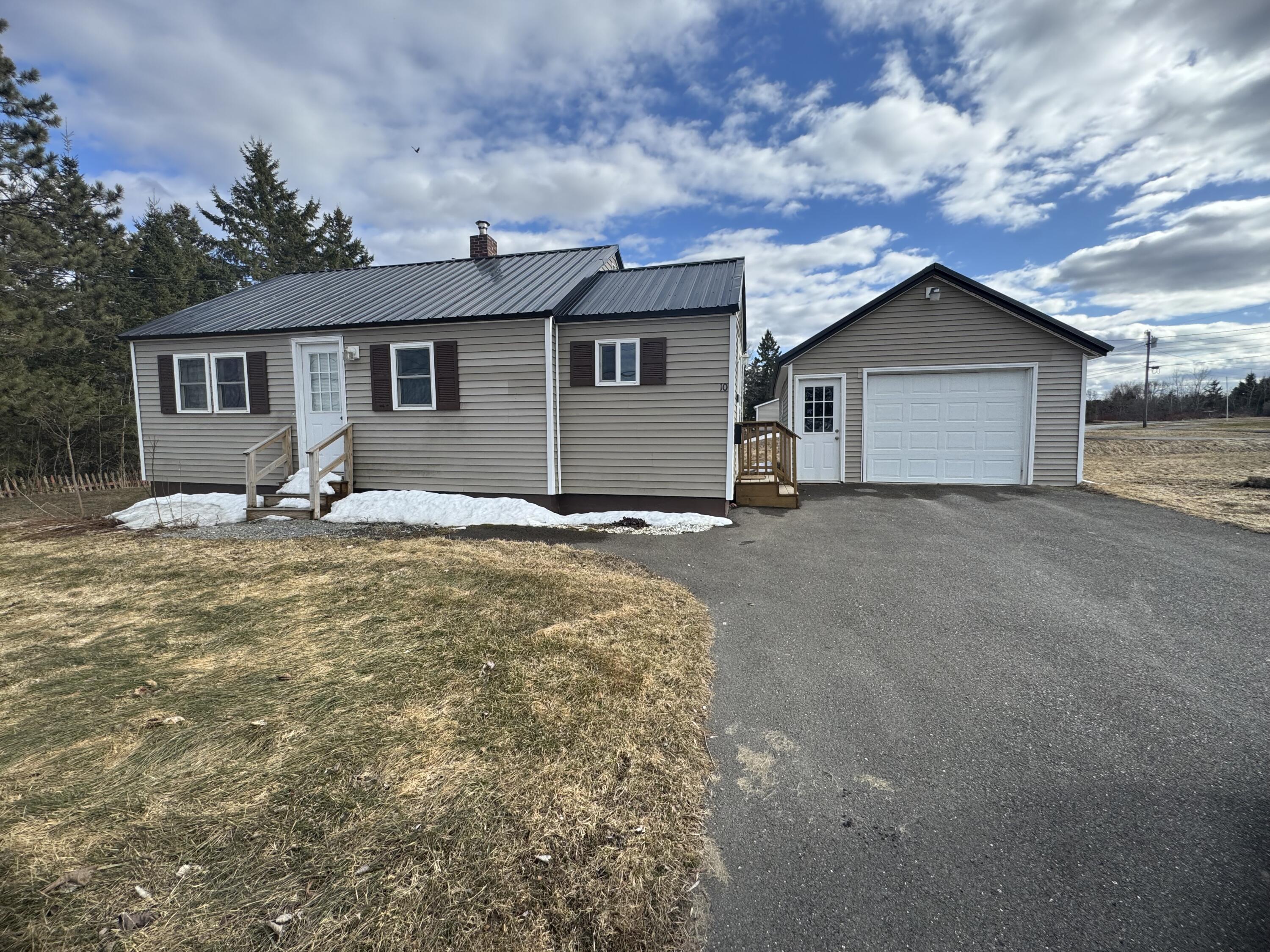 10 Paris Snow Drive Caribou ME 04736