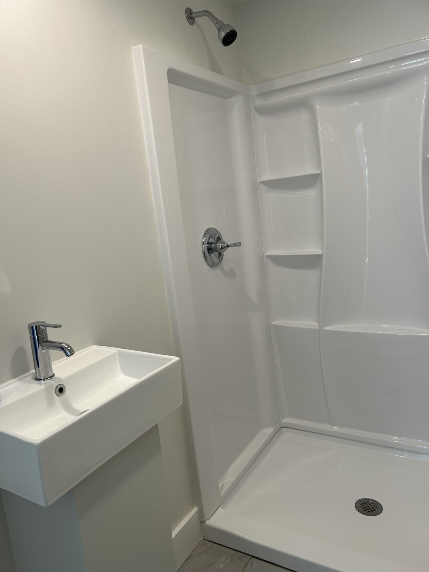 213 Oak Street Lewiston ME 04240