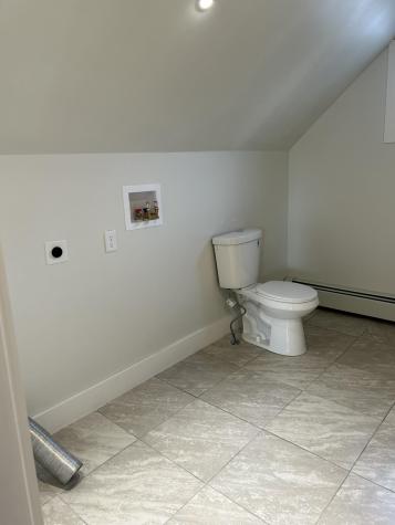 213 Oak Street Lewiston ME 04240