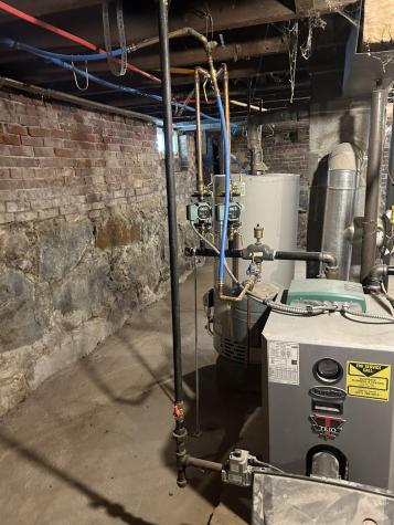 213 Oak Street Lewiston ME 04240