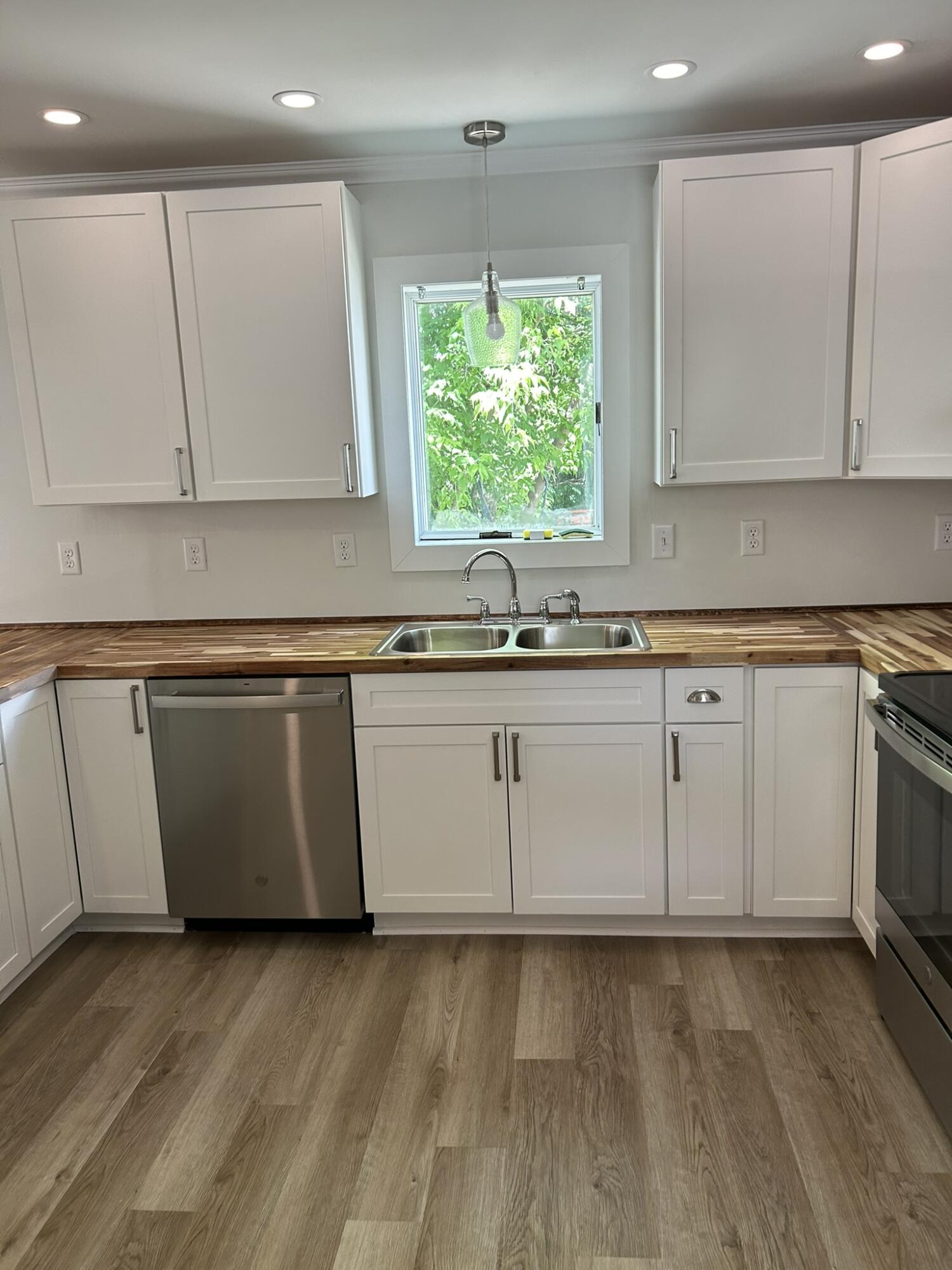 213 Oak Street Lewiston ME 04240