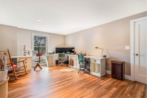 1 Victoria Lane Falmouth ME 04105