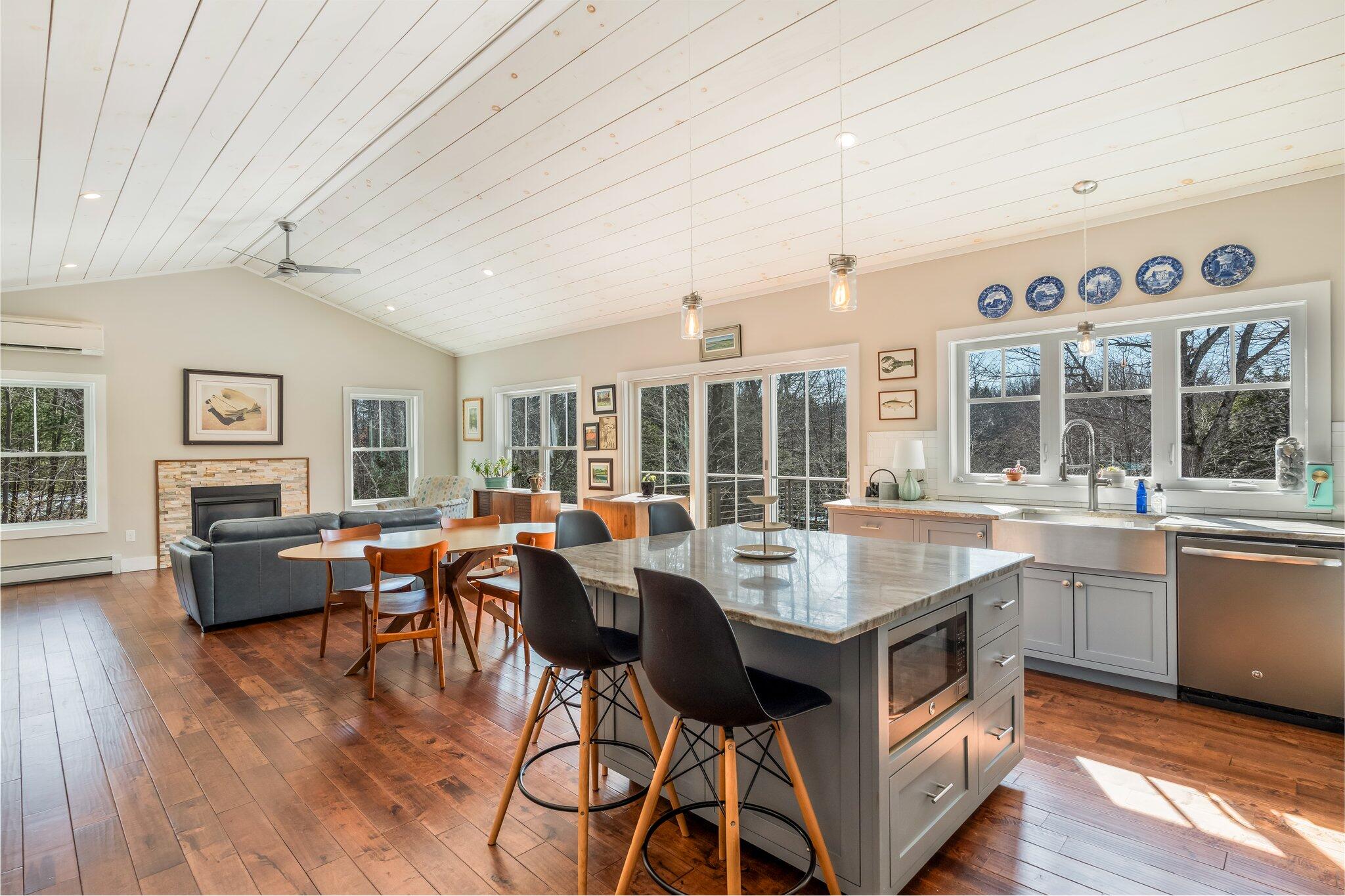 1 Victoria Lane Falmouth ME 04105