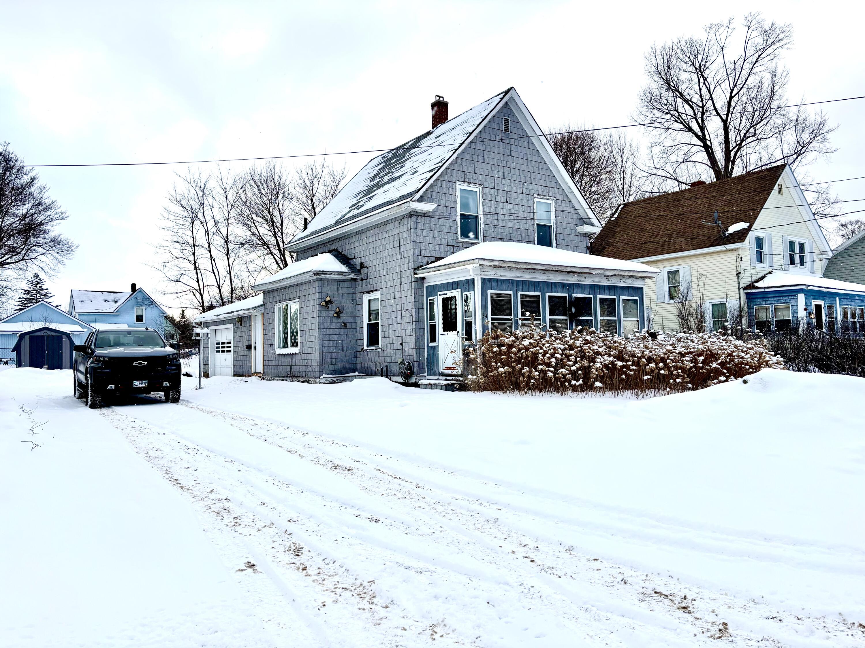 34 Lincoln Street Millinocket ME 04462